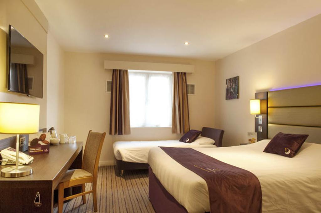 Premier Inn Barrow In Furness 외부 사진